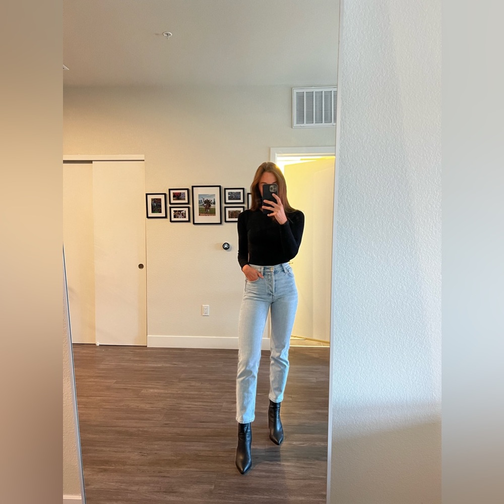 ARITZIA DENIM FORUM ARLO BLONDIE BLEU SIZE 24. WORN ONCE.